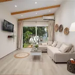 Evoque Place Βίλα