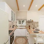 Evoque Place * Αίγιο