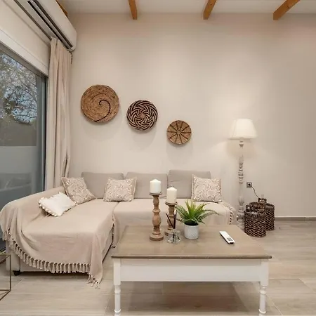 Evoque Place Villa Egio