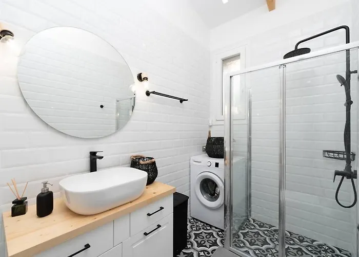 Evoque Place * Aigio